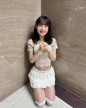 Shinzawa Nao Instagram - 今日の私服どーかな🩰🎶

#彼女の私服がかわいい #バレエコア #andmary