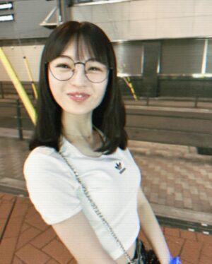 Shinzawa Nao Instagram - たまにカジュアル着たらキュンするでしょ？🤤

#彼女の私服がかわいい #moussy #デニムコーデ #denim