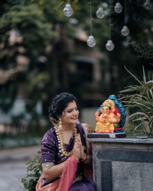 Shiva Jyothi Instagram - వినాయక చవితి శుభకాంక్షలు ❤️

Outfits by ~ @saptalacouture❤️

Jewellery by ~ @jewelleryforher3 ❤️

Make up and hair by ~
@vinusha_makeoverartistry ❤️

@makeup_stories_by_sweety❤️

click: @chotu.arw ❤️