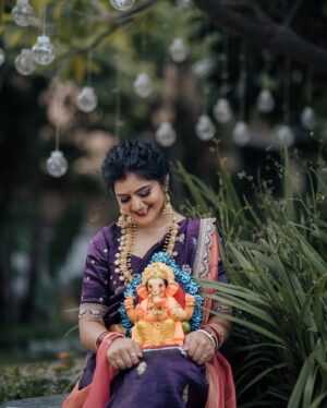 Shiva Jyothi Instagram - వినాయక చవితి శుభకాంక్షలు ❤️

Outfits by ~ @saptalacouture❤️

Jewellery by ~ @jewelleryforher3 ❤️

Make up and hair by ~
@vinusha_makeoverartistry ❤️

@makeup_stories_by_sweety❤️

click: @chotu.arw ❤️