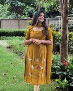 Actress Shiva Jyothi HD Instagram Photos and Wallpapers September 2024