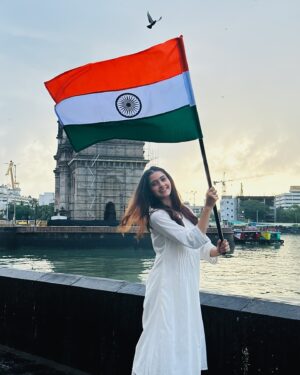 Shivangi Khedkar Instagram - 78 years of unity, progress and pride 
Happy Independence Day 🇮🇳

#IndiaNation #IndependenceDay #Freedom #greatnation