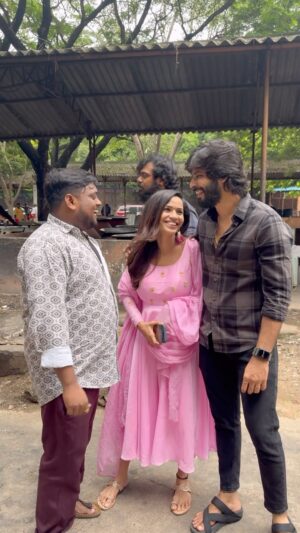 Shobha Shetty Instagram - With my 2 positive Vibes😍🥰
1 year for our Journey 😀

#Shobhashetty #amardeep #biggboss7 #tastyteja