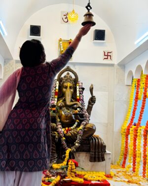 Shreema Bhattacherjee Instagram - वक्रतुण्ड महाकाय, सूर्यकोटि समप्रभ
निर्विघ्नं कुरु मे देव, सर्वकार्येषु सर्वदा🕉️✨