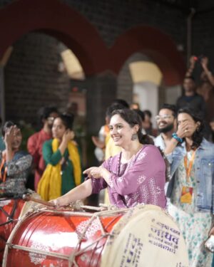 Shruti Marathe Instagram - My most favourite time of the year 

#dhol #ganapati #kalawantdholpathak 

@niraj_sarda