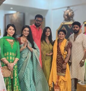 Actress Shubhi Sharma HD Instagram Photos and Wallpapers September 2024