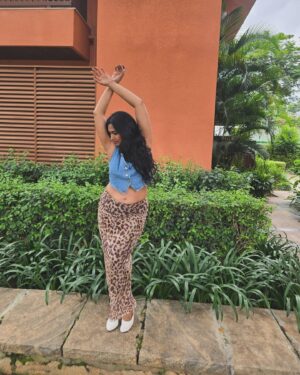 Shwetha Srivatsav Instagram - YAY, IT'S MY BIRTHDAY! 🎉 Birthday week is officially in overdrive! Just got back, and I’m already off again—because clearly, cake is more important than sleep. 🍰 'Birthdays: nature's way of saying, eat more cake and act like a kid.' Thanks for all the love, you guys are the real party starters! 🙌✨ Stay tuned for more photos, videos, and maybe a few questionable dance moves. 📸💃

#Sep4thBorn #FridayBorn #Birthday