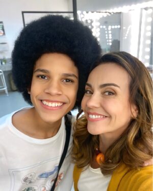 Sienna Belle Instagram - E vamos de alguns bastidores de Bugados para vocês!😜🎬
Fui muito feliz em fazer parte desse elenco, obrigada a toda equipe envolvida do @mundogloob 🙌🏼❤️

#bugados
#mundogloob
#globoplay
