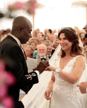 Sierra Capri Instagram - What a Royal, Magical, and Unforgettable wedding week it’s been indeed..leading up to the union of two trailblazers. So blessed and full of gratitude to have shared this experience.Princess Martha @iam_marthalouise and Durek @shamandurek you both deserve the world, congrats.🌎 💍 🇳🇴- All my love,S.C

In @maisie_wilen @fwrd