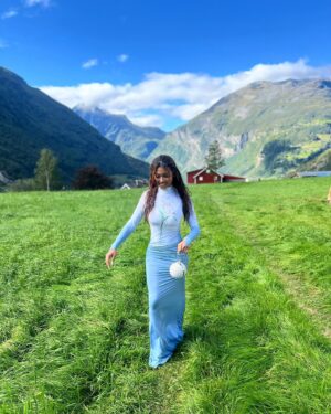 Sierra Capri Instagram - What a Royal, Magical, and Unforgettable wedding week it’s been indeed..leading up to the union of two trailblazers. So blessed and full of gratitude to have shared this experience.Princess Martha @iam_marthalouise and Durek @shamandurek you both deserve the world, congrats.🌎 💍 🇳🇴- All my love,S.C

In @maisie_wilen @fwrd