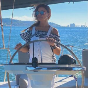Sílvia Rizzo Instagram - Vira na próxima à direita, a seguir na rotunda sai na terceira saída e apanha logo a autoestrada em direção às Maldivas