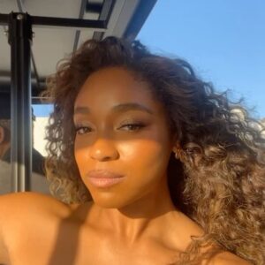Simone Joy Jones Instagram - Gimme kiss