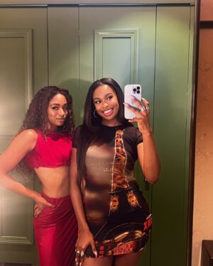 Simone Joy Jones Instagram - All i’m asking for is a summer in Paris ☕️ ✈️ 

Congratulations on a 4th season to @emilyinparis