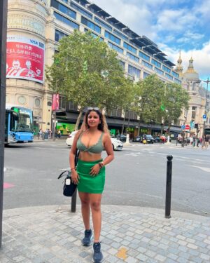 Sneha Paul Instagram - Bonjour Paris 🫶