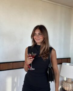 Actress Sofia Barbosa HD Photos and Wallpapers December 2024