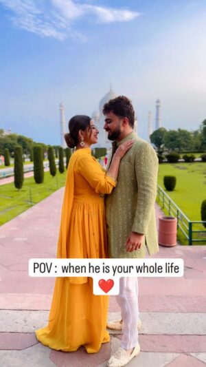Somi Khan Instagram - Seeing Taj Mahal together for the first time ❤️🥹