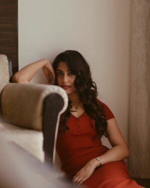 Sona Olickal Instagram - 🍊📸 @aishwaryashok 
.
.
Had the funnest shoot with the sweetest gal ✨