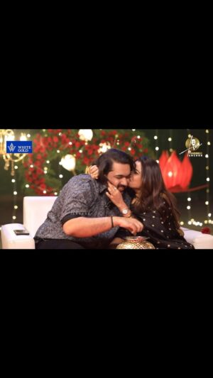 Sonal Monteiro Instagram - ಮುದ್ದಾದ ಪ್ರೇಮ ❤️
ಬ್ಲಾಕ್ಬಸ್ಟರ್ ಸಿನಿಮಾ ❤️
Sonal ಜೊತೆ ನಮ್ಮ ತರುಣ ❤️
Dont miss coming soon only on #anushreeanchoryoutubechannel