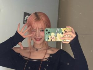 Song Ha-young Instagram - 😛