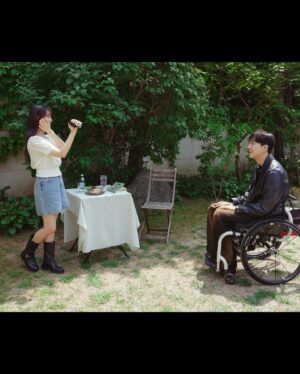 Song Ji-eun Instagram - 사랑이 넘쳤던 여름이 가고🩵🙏🏻