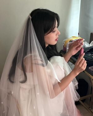 Song Su-i Instagram - ♡₊˚ 🦢・₊✧⋆⭒˚｡⋆