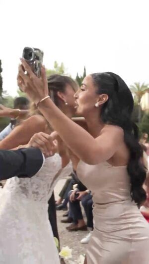Sonia Tlve Instagram - Une meilleure amie comme ça ou rien ❤️❤️❤️ @hajarlyas  #wedding #love #bff