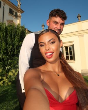 Sophie Piper Instagram - One for the books ❤️