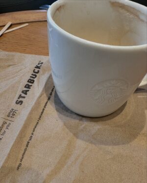 Sri Sudha Bhimireddy Instagram - Better MEEEEEE 🤓🤗😎❤️. @saraswathibhimireddy #starbucks @starbucksindia