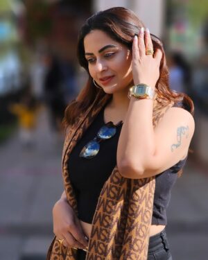 Sruthi Lakshmi Instagram - 🖤🖤🖤🖤🖤

#lincon #uk