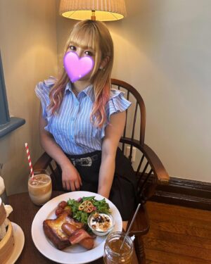 Starlight Kid Instagram - モーニングカフェすると幸せな気持ちになれます🫶🏻🫖🍪

#SLK
#スターライトキッド
#NEOGENESIS
#スターダム
#STARDOM
#女子プロレス
#モーニングカフェ 
#カフェ部