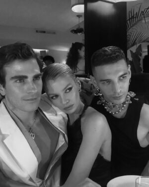 Stella Maxwell Instagram - Friends & fam @montblanc @vman @vmagazine ✨