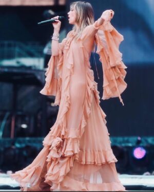 Suki Waterhouse Instagram - Eras tour outfit!!! @chemena @chloe made me the dress of my dreams 💕 styled by @robzangardi @cassymeier_stylist jewellery by @tiffanyandco hair and makeup by @linneanordberg @therileykate 🍓