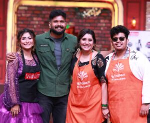 Sunita Gogoi Instagram - Family round #cookwithcomali 💘 @nameisnani In d house😍😍😍

Outfit @adhiraboutique_pondy