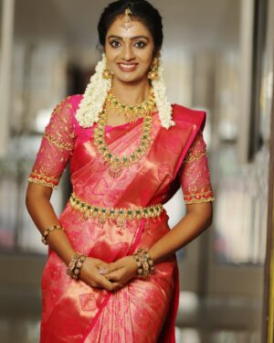 Sunitha Srinivasan Instagram - Rathna kalayana  vaibhogame 
@zeetamizh anna serial 8:30 pm