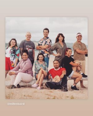 Suzanne Paul Instagram - The Pink Team- also known as Team Aihe(Dolphin) great bunch of people! @celebritytreasureisland @tvnz.official