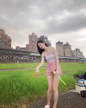 Sylvia Hsieh Instagram - 終於拍到了🫧