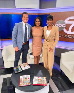 Tamron Hall Instagram - Talk show host and former Chicago news anchor @tamronhall is in the house! She’s talking about Season 6 of @tamronhallshow, her new cook book and what it’s like being a new member of @akasorority1908 🩷💚