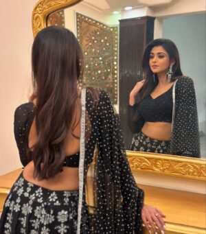 Tanvi Dogra Instagram - That Girl 🖤🩶