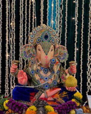 Tanya Sharma Instagram - Deva ! Sab kuch apka aur sab kuch apse hi 🥹🫶🏻 welcome back 🙌🏻🙌🏻🙌🏻 
Ganpati Bappa Morya 😍 
[ Ganesh Chathurthi, ganpati Bappa , festivals, maharaja ]