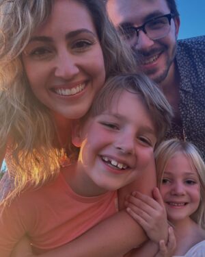 Taylor Dooley Instagram - new hair & happy moments recently 🍓🥰