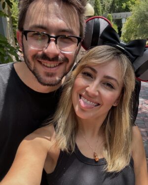 Taylor Dooley Instagram - new hair & happy moments recently 🍓🥰