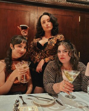 Taylor Misiak Instagram - “and if he ever hurts you…we know how to hide a body. cheers!” - mel 🤌