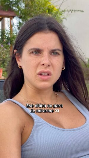 Teresa Pérez Instagram - Mientras unos se montan películas, otros se montan otras cosas #humor #parejas #consejos