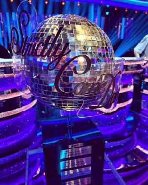 Tess Daly Instagram - A week today and we’ll be BACK 🙊🕺🏽💃 can’t wait for everyone to meet this years gang #Strictly24