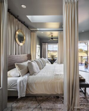 Tiffany Brooks Instagram - Alright, you can only pick one. Which one are y’all choosing? 

.
.
.

#pickone #bedroominspo #interiordesign #homedesign #hgtv #bedroomgoals