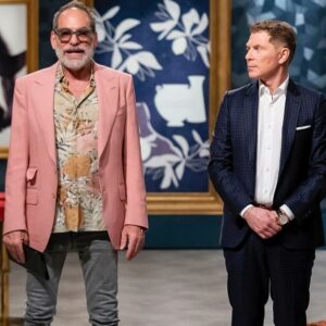 Tiffany Derry Instagram - Did yall see this episode on #bobbystriplethreat last week?? I have many thoughts as I’m sure you could see it on my face😂.
What you think??
By the way none of my thoughts are on @ayakaguido she was excellent❤️
Next episode Tuesday on @foodnetwork @streamonmax @bobbyflay @chefbrookew @mvoltaggio
