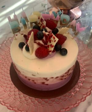 Tina Barrett Instagram - Thank you so much for all your lovely  #birthday wishes love you all 🩷🙌🥂✨💋 #birthdaygirl 💋🩷
