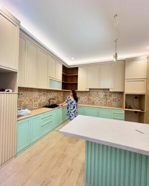 Tissa Biani Azzahra Instagram - sebentar lagi jadi. Alhamdulillah. Masya Allah Tabarakallah.
aaaaa semangat lagi yukkk tissbin!!
mohon doanya ya semua semoga Allah permudah segala urusanku!❤️🏠

interior design by @urbanartind
#kitchenideas