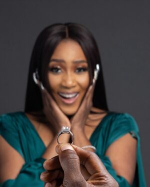 Toni Tones Instagram - Can someone just give my girl Tammy a ring? A @bozdiamonds ring that won’t eat her flesh 🤷🏽‍♀️

Someone said ‘Tammy of the domestic life’ 😂

Are her dreams valid? 

If you haven’t watched LAST YEAR SINGLE on Netflix, you are missing the most beautiful series in Netflix right now 🔥💝

For my grown and sexy besties 💯