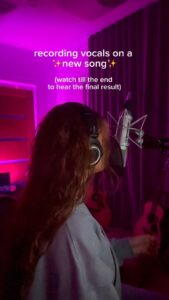 Actress Tori Kelly HD Instagram Photos and Wallpapers September 2024